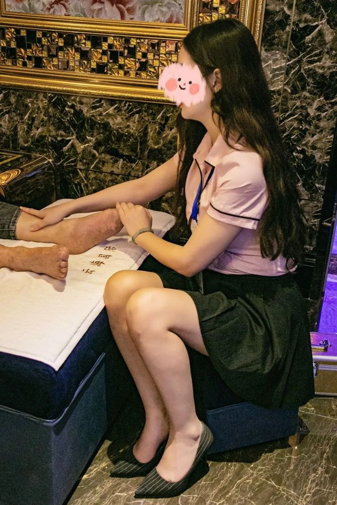 瀘州新開一家高端足浴店!足足1800㎡,還有美女1對1服務!位置就在&hellip;